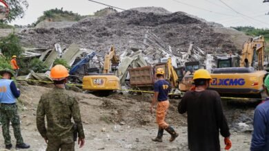4 dead, many still trapped in Philippines landfill collapse | Latest Updates